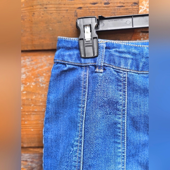 One5one Soft & Stretchy Blue Denim Jean Midi Pencil Button Up Skirt Belt loops - Picture 7 of 9